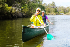 Margaret-River-Discovery-Co-paddling-the-Margaret-River
