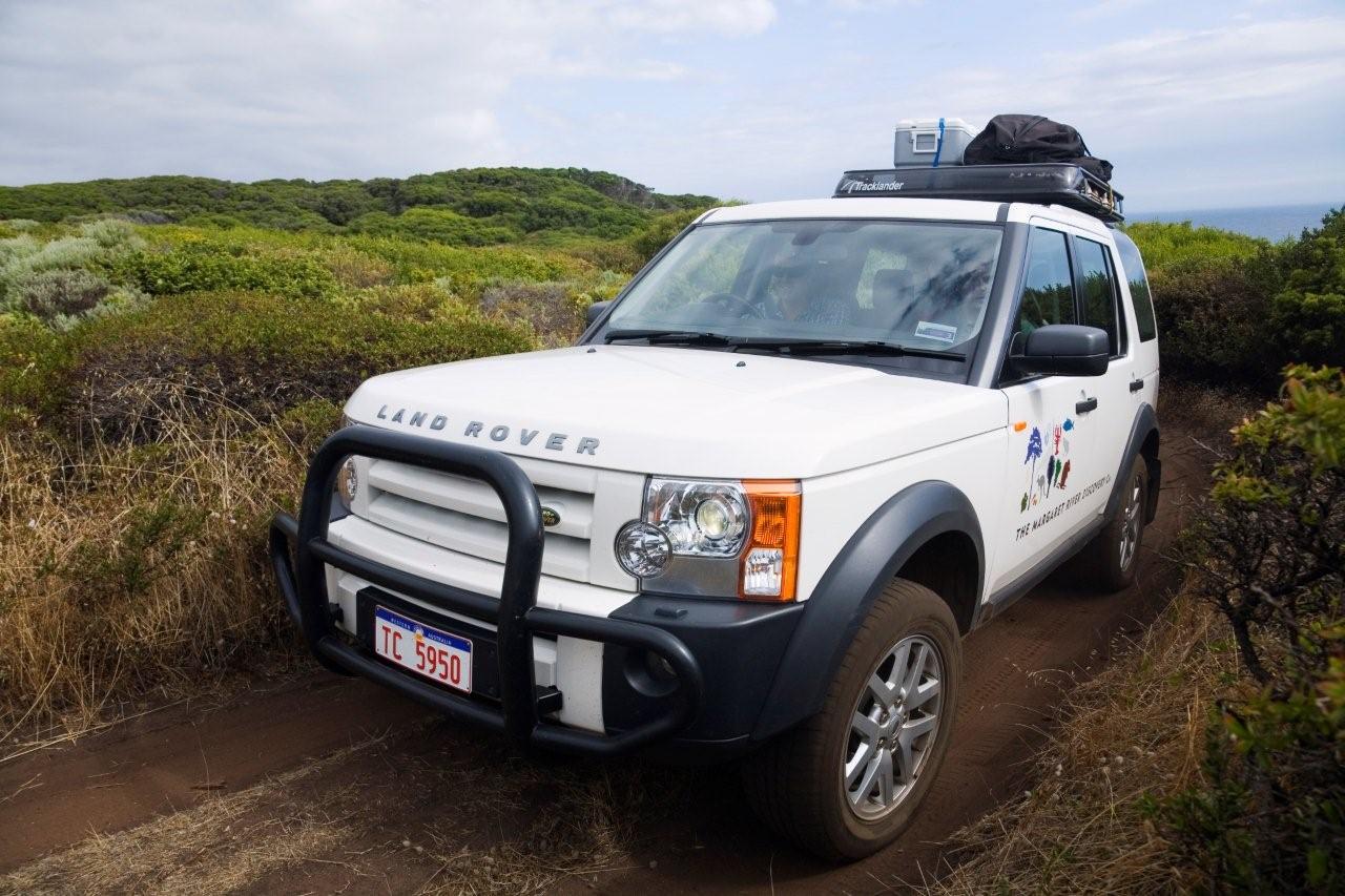 Personalised Margaret River touring in a luxury Landrover Discovery